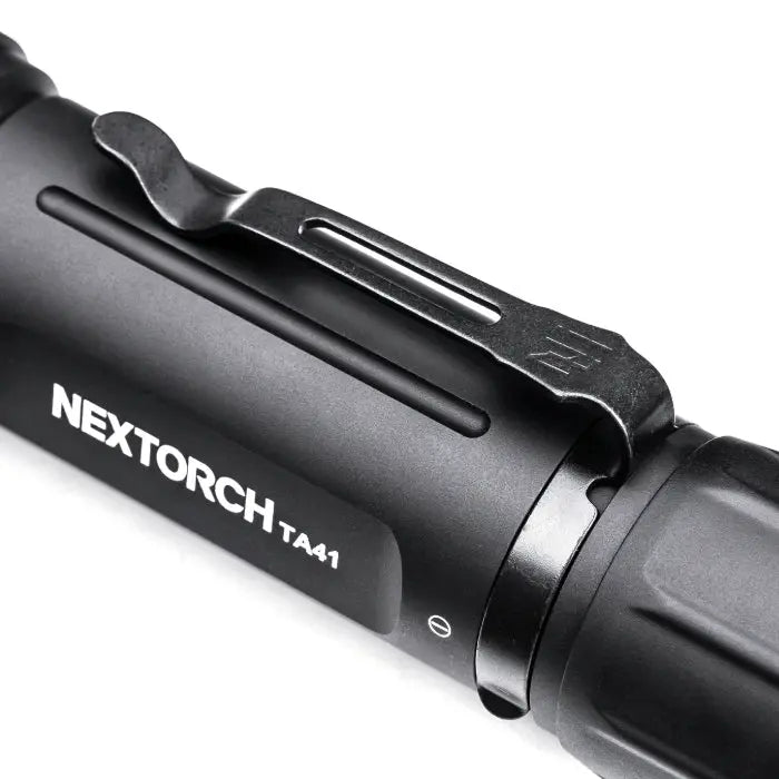 Lampe Torche Tactique Nextorch TA41 SET - 2600 Lumens - Kit de chasse NYCTALOPE