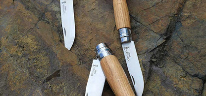 Couteau de poche Opinel Tradition Luxe Inox N°09 – Chêne  NYCTALOPE  