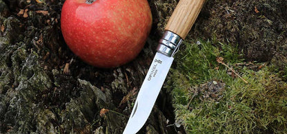 Couteau de poche Opinel Tradition Luxe Inox N°09 – Chêne  NYCTALOPE  