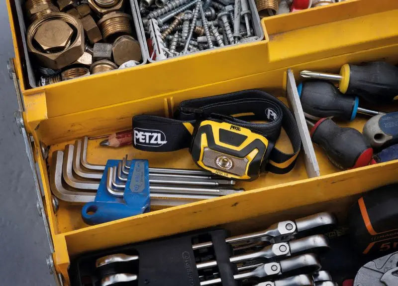 Lampe Frontale compacte Petzl ARIA 1 R – 450 Lumens  NYCTALOPE  