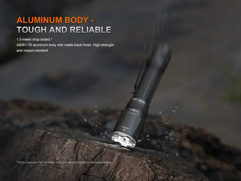 Lampe Torche tactique Fenix TK21R - 3600Lumens - Double Interrupteur - Rechageable USB-C - batterie 21700  NYCTALOPE  