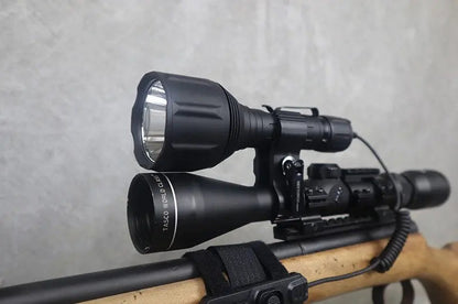 Lampe Torche tactique Nextorch T7 MAX SET - 1200 Lumens rechargeable - Kit chasse - portée 1100 mètres  NYCTALOPE  