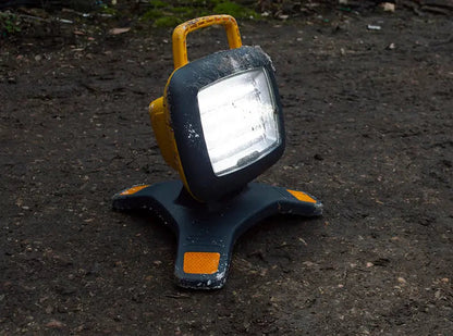 Lampe de travail projecteur rechargeable Nightsearcher Galaxy Pro 6K - 6000 lumens - NYCTALOPE