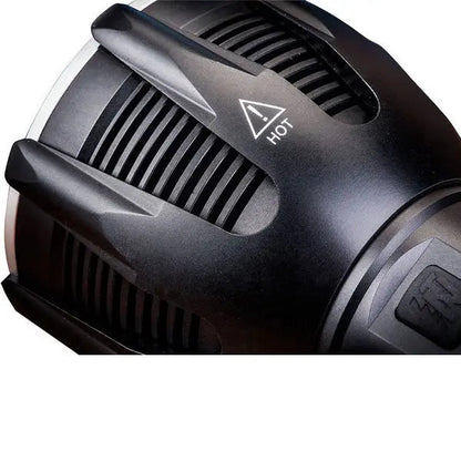 Lampe torche Nextorch ST30 V2.0 - 8000 Lumens - rechargeable - Powerbank intégré  NYCTALOPE  