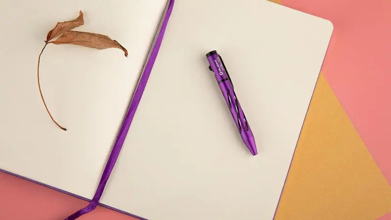 Olight O'Pen Mini - Mini stylo à bouton Type L - Violet  NYCTALOPE  