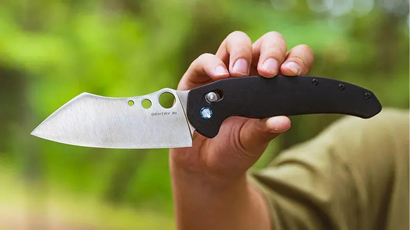 Olight Sentry R1 - Couteau de Cuisine Extérieure Pliant - Oknife  NYCTALOPE  