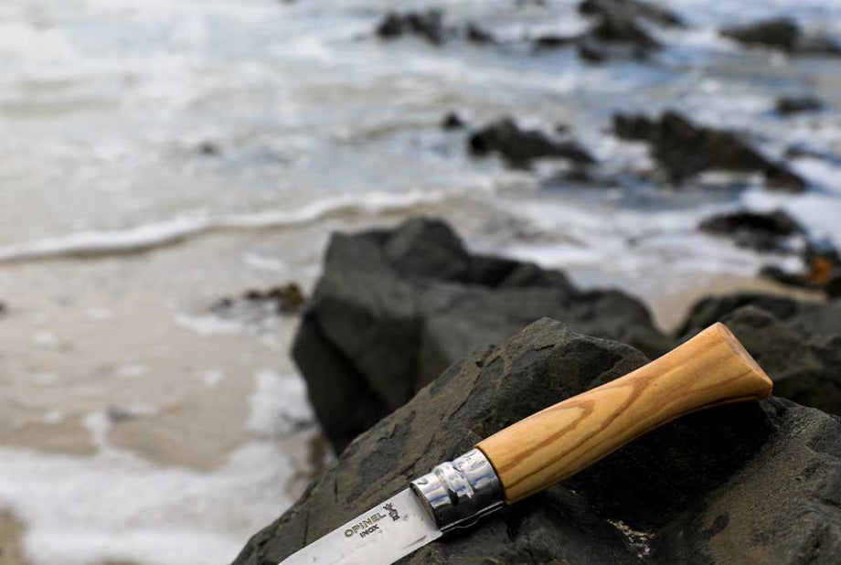 Couteau de poche Opinel Tradition Luxe Inox N°08 – Olivier  NYCTALOPE  
