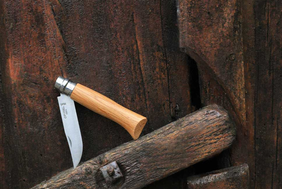 Couteau de poche Opinel Tradition Luxe Inox N°08 – Chêne  NYCTALOPE  