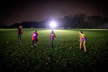 Projecteur Portable Nightsearcher SportStar Kit – 20 000 Lumens – Kit d’Éclairage Sport Rechargeable – Trépied 3,5 m - NYCTALOPE