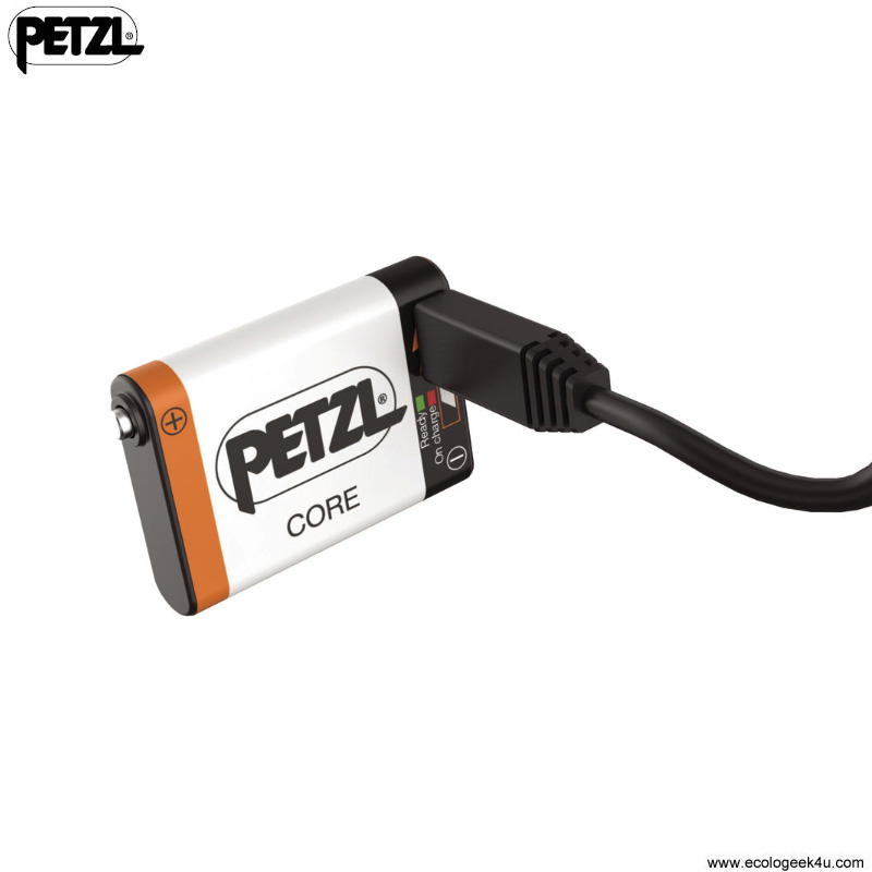 PETZL Actik® Core (Lampes frontales)